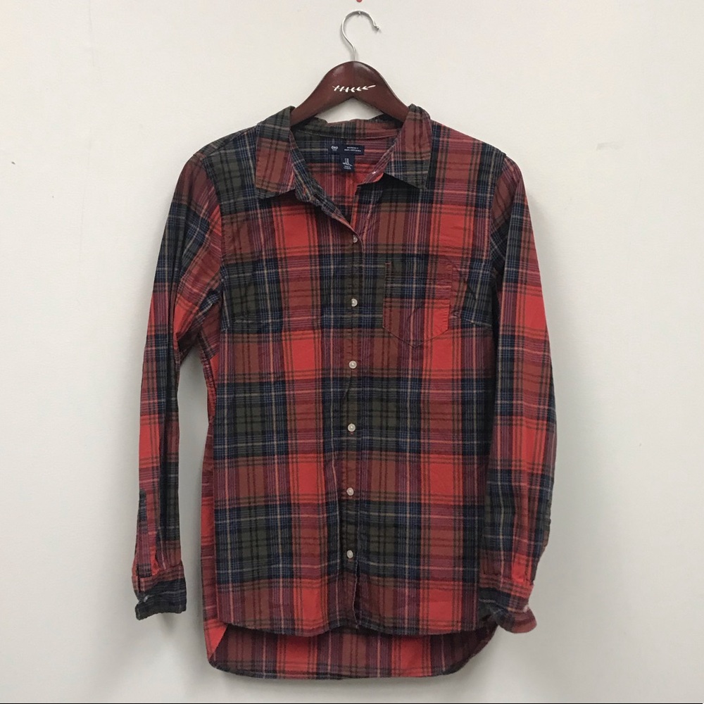 Gap button down shirt